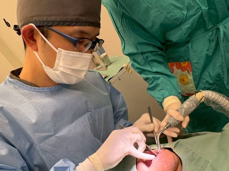 インプラント手術（1回目）